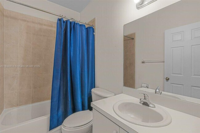 Building Photo - 755 E Mowry Ct