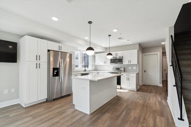 Building Photo - 1739 Page St