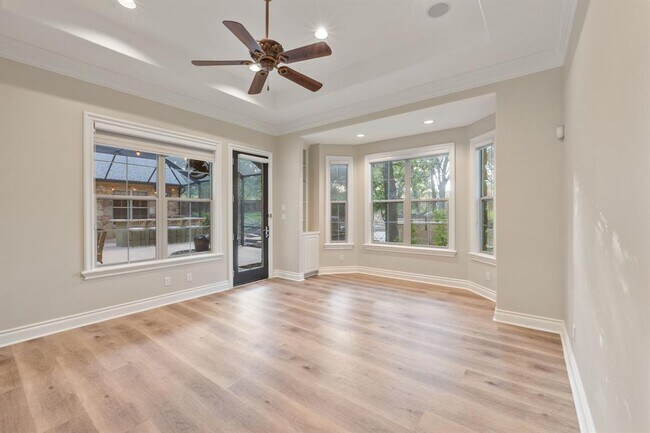 Building Photo - 7228 Oak Shores Dr