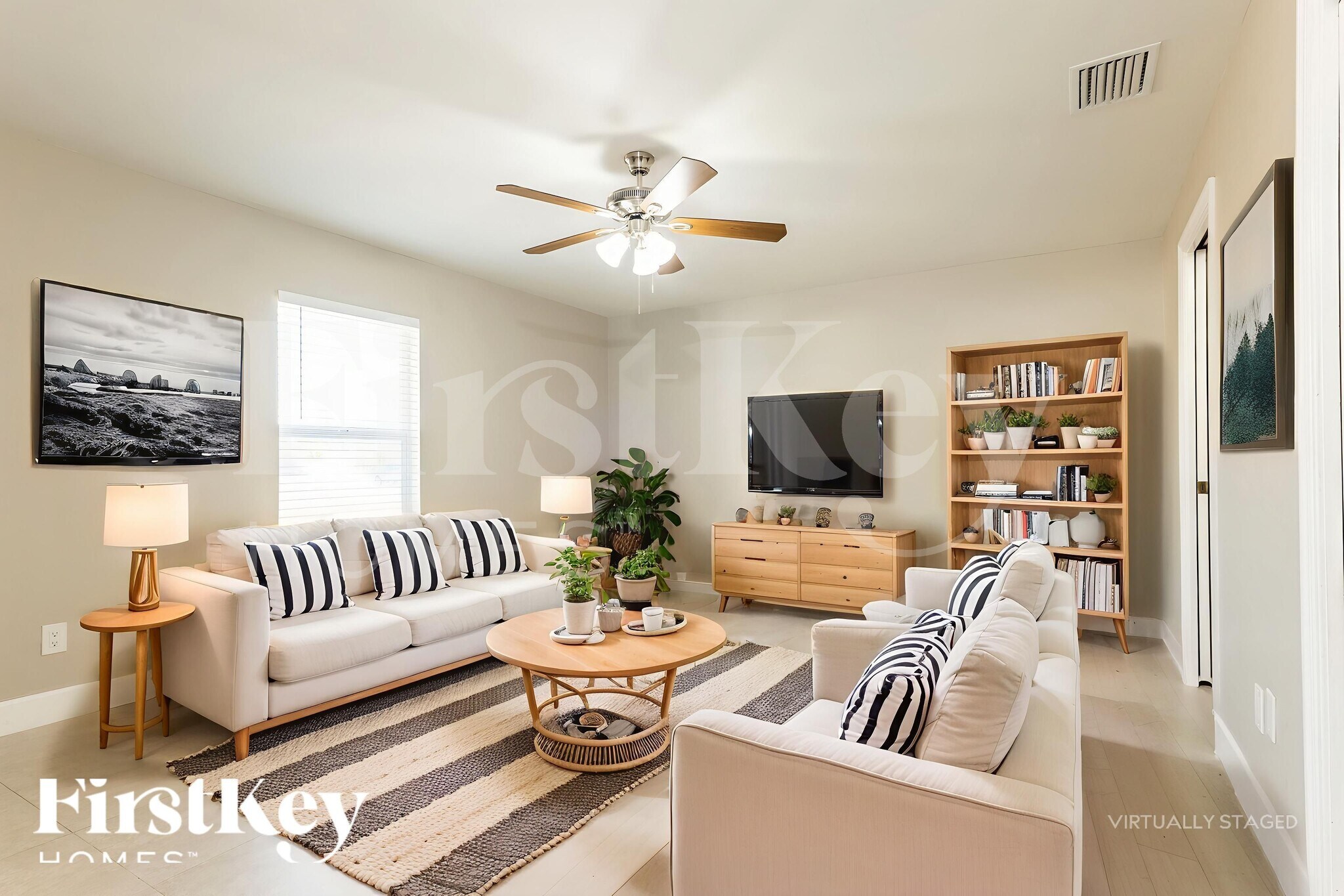 Building Photo - 2031 NE 9th Pl