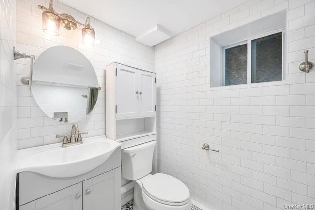 Building Photo - 62 Forest Ave