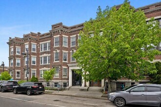 Building Photo - 181 Harvard St