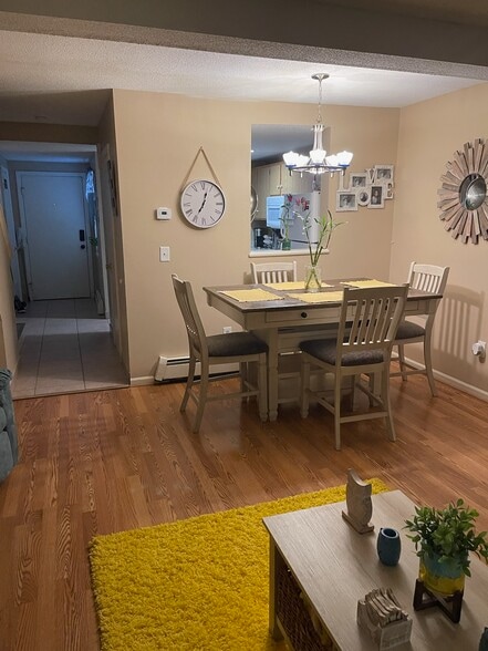 dining room - 1417 Quinnipiac Ave