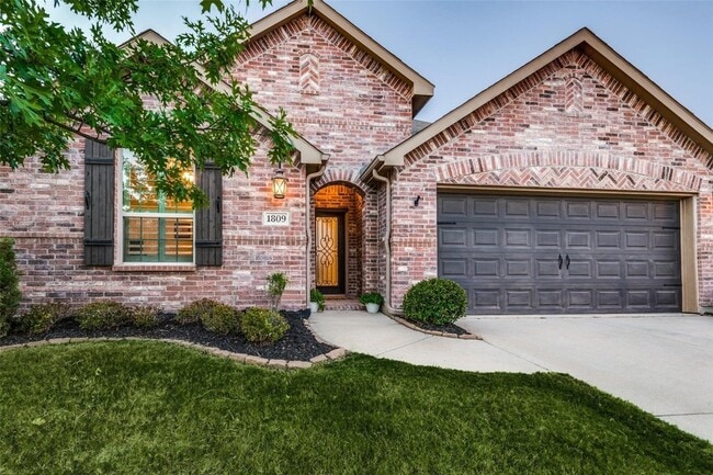 Primary Photo - 1809 Whistler Dr