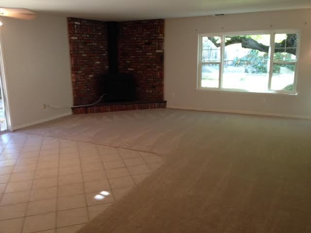 Building Photo - Central Roseville -  4 Bed, 2 Bath - Singl...