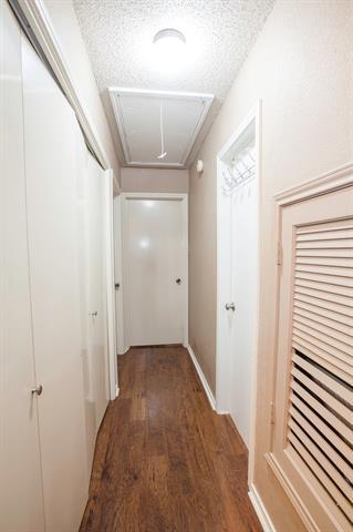 Building Photo - 2902 Post Oak Dr