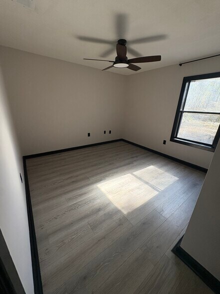 Master - 613 E Williams Ave