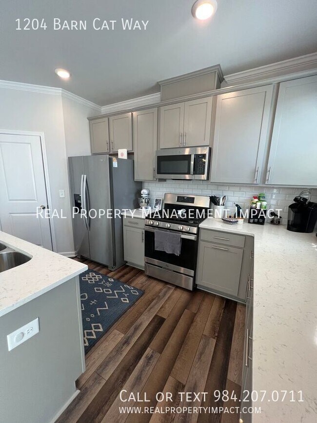 Building Photo - 1204 Barn Cat Way