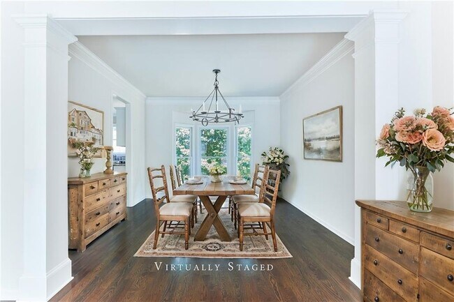 Building Photo - 10795 Cauley Creek Dr