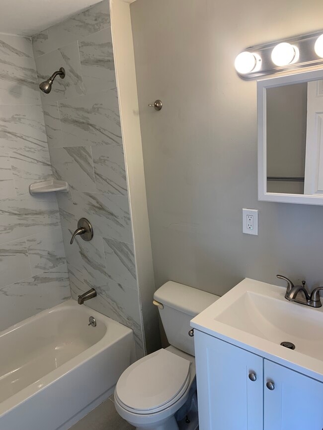 Building Photo - 3408 Elmora Ave