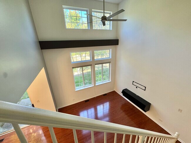 Building Photo - 58 W Briarwood Dr