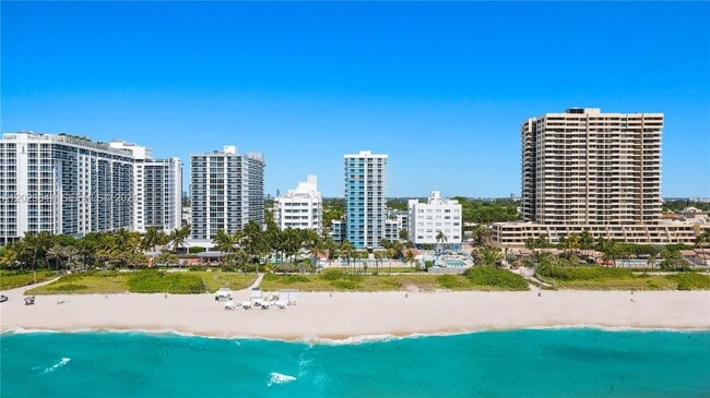 Building Photo - 2457 Collins Ave