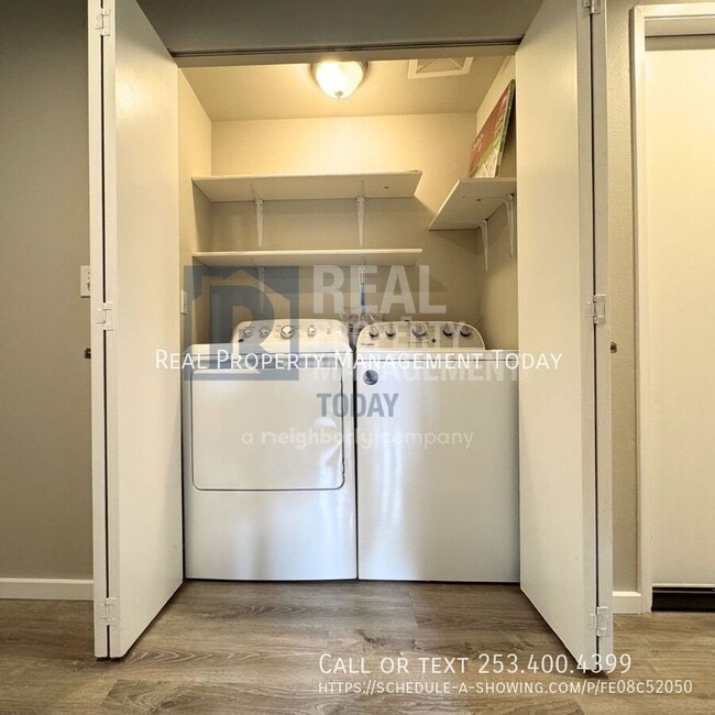 Building Photo - 2802 12th Ave Ct NW