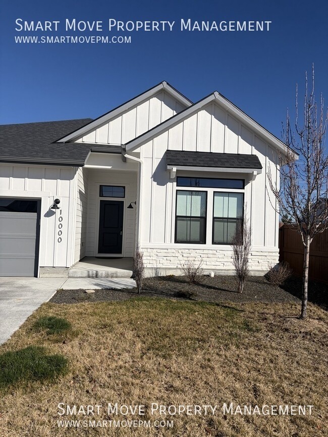 Building Photo - 10000 W La Jolla Dr