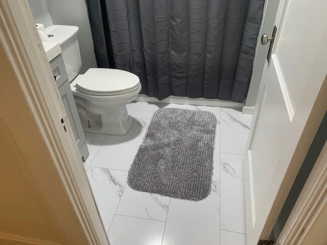 bathroom - 43 Dickinson Ave