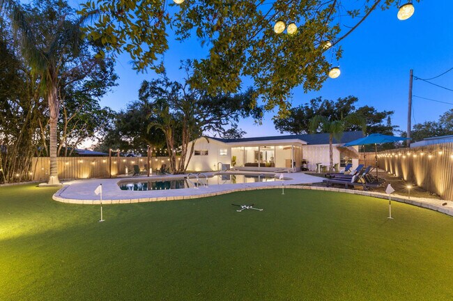 Building Photo - 13672 88th Ave N