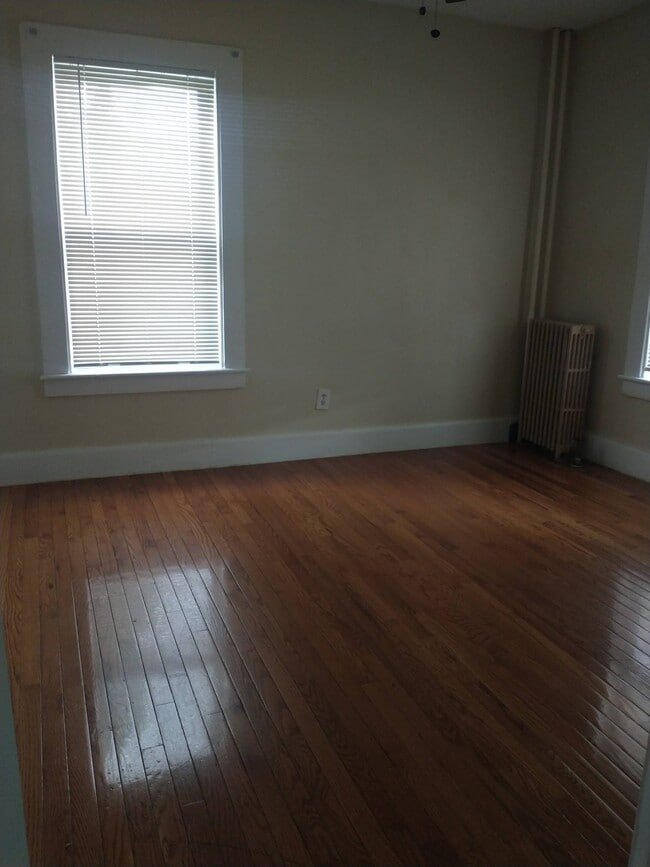Building Photo - 85 Lynnfield St