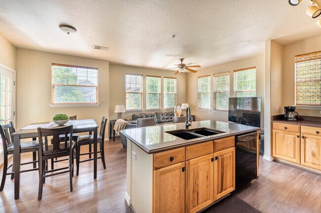 Building Photo - 15460 Canyon Gulch Ln