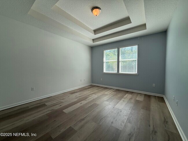 Building Photo - 140 Monroe Ave