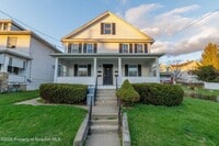 Building Photo - 623 E Elm St