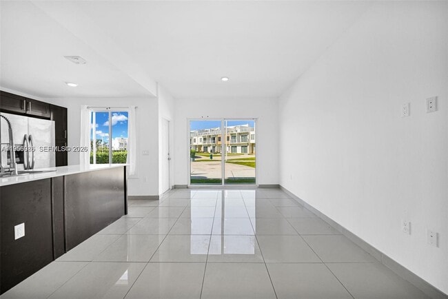 Building Photo - 25874 SW 139th Ct