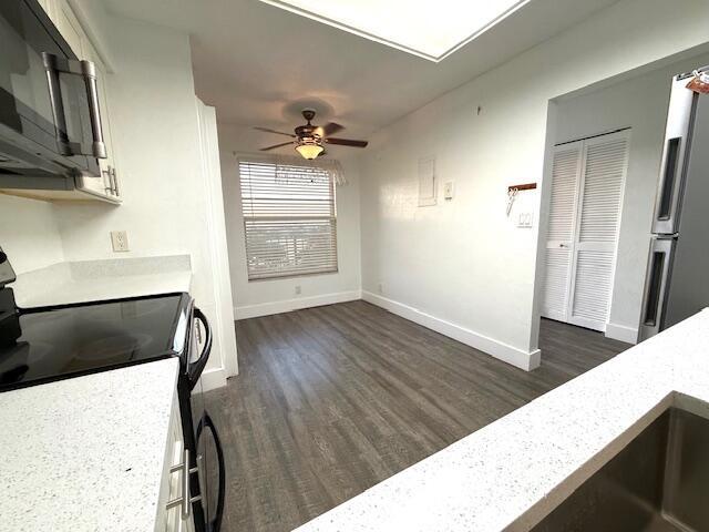 Building Photo - 4570 NW 18th Ave