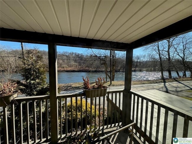 Building Photo - 312 Lehigh Dr