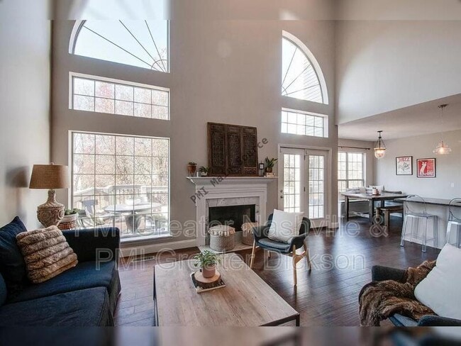 Building Photo - 5503 Saddlewood Ln