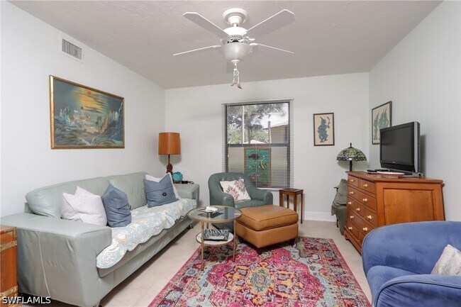 Building Photo - 505 Lake Louise Cir