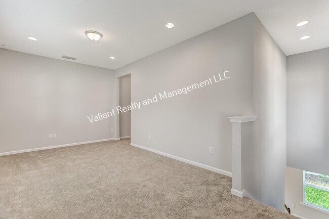 Building Photo - 278 Holly Forest Dr