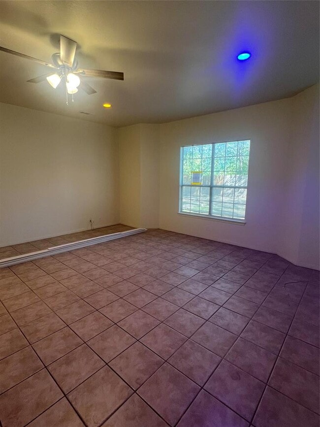 Building Photo - 5404 Martin Ave