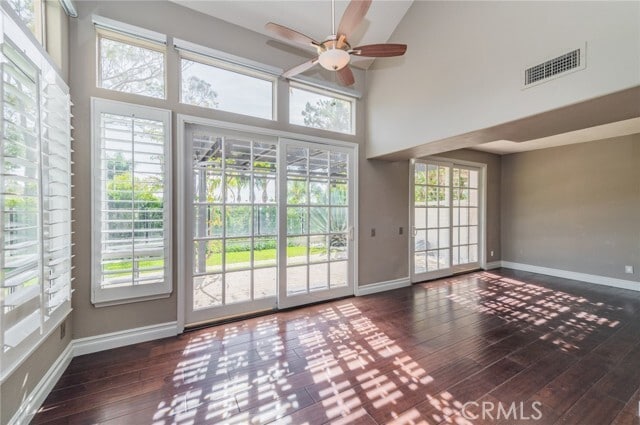 Building Photo - 52 Siena