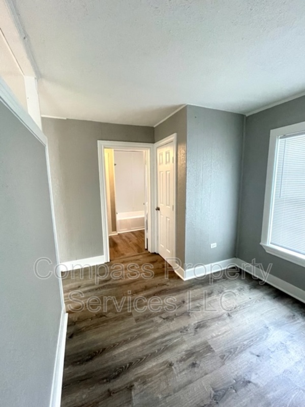 Building Photo - 628 N 36th St