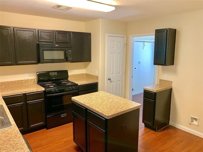 Building Photo - 15535 Kiplands Bend Dr