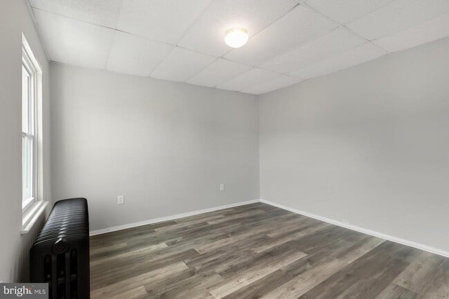 Building Photo - 1528 S 10th St