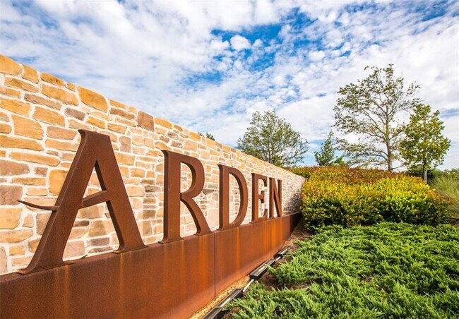 Building Photo - 19591 Split Rail Run