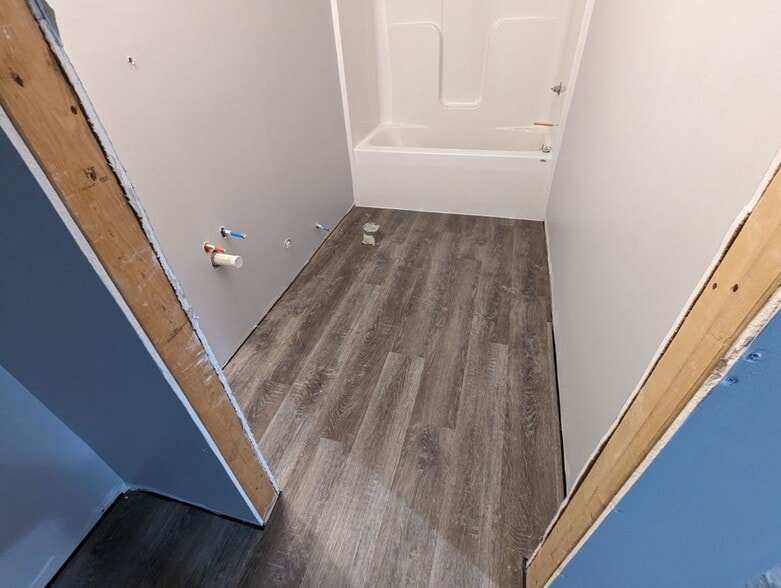 Building Photo - 151 Sunburst Villa Dr