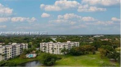 Building Photo - 3600 Oaks Clubhouse Dr