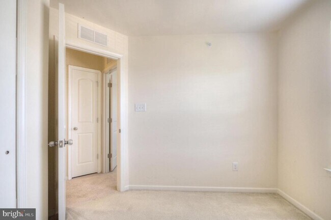 Building Photo - 58 Iron Gate Rd