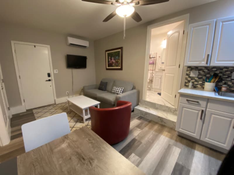 Building Photo - 5097 Oakbrook Cir