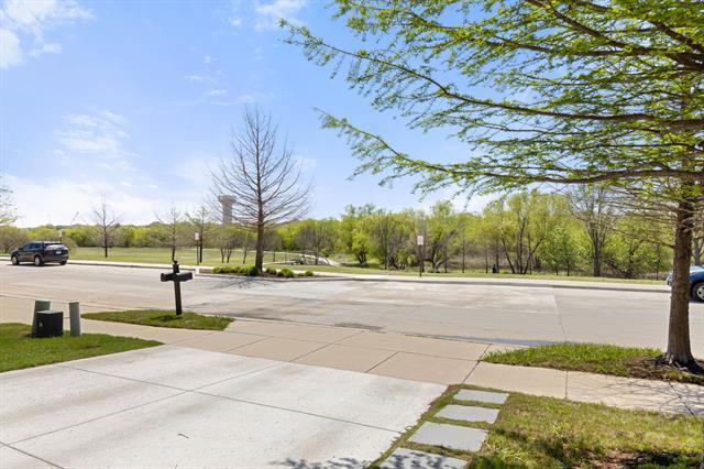 Building Photo - 15801 Canyon Ridge