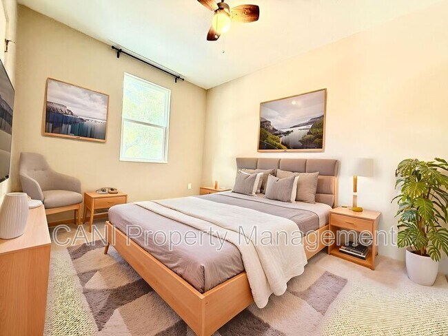 Building Photo - 728 Ellwood Ave