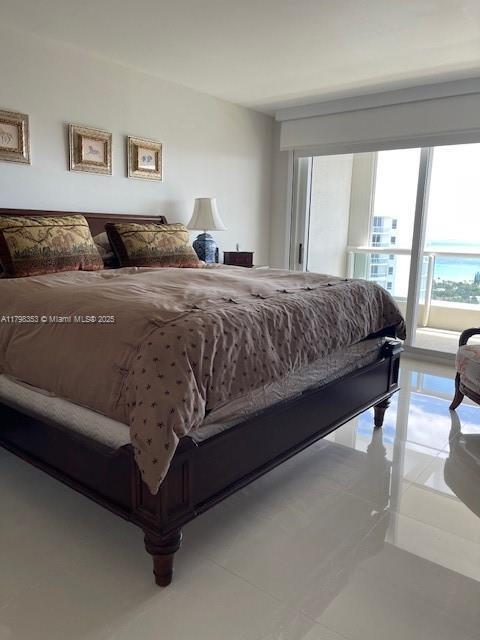 Building Photo - 21055 Yacht Club Dr