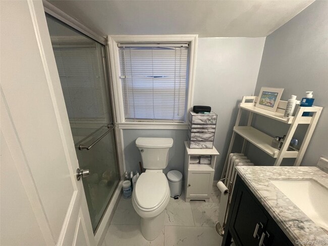 Building Photo - 55 Robbins Ave