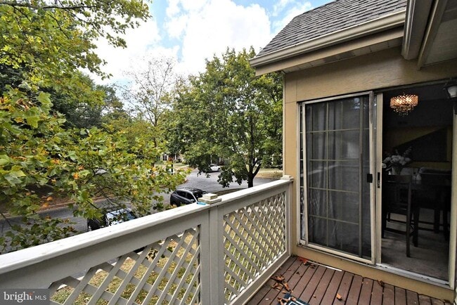 Building Photo - 308 Foxcroft Cir