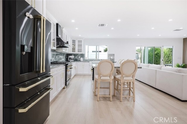 Building Photo - 7306 Farmdale Ave