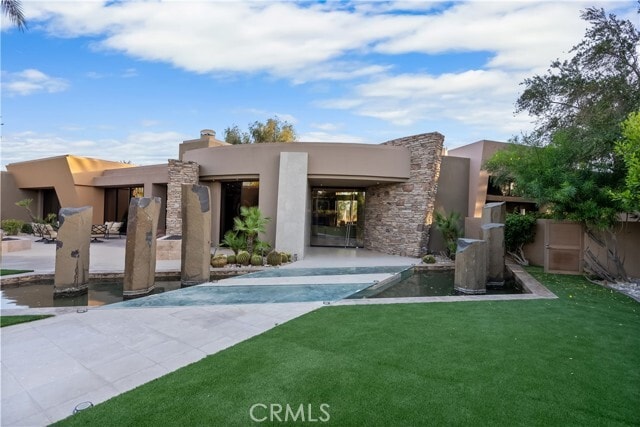 Building Photo - 68 Royal St Georges Way