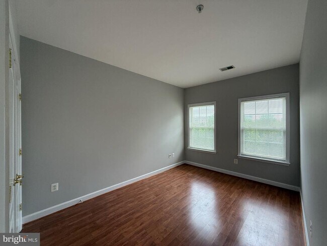 Building Photo - 1127 Gaither Rd