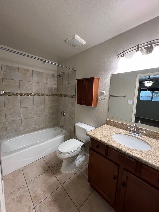 Building Photo - 3 bedroom home in Tempe