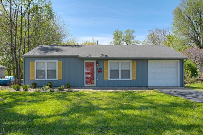 Building Photo - 6905 E 112th St